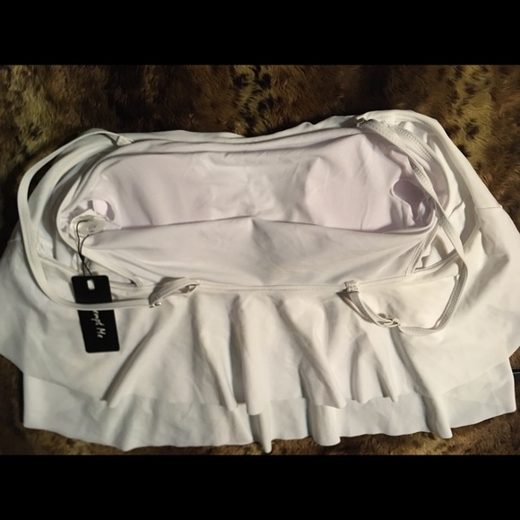 Flattering 2-Pc Medium Fluttering Top Pink Bottoms - Picture 6 of 7